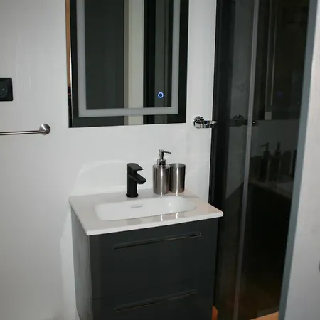 Apartment Les Deux Grenouilles 5mn De Colmar